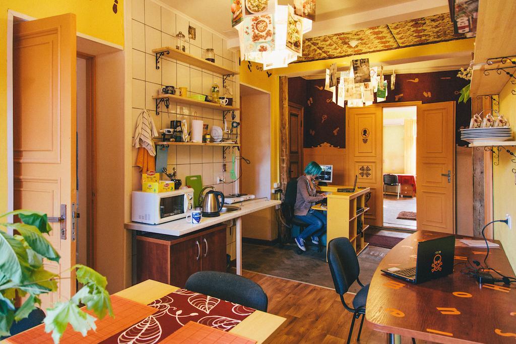 Elementary Hostel Odessa Eksteriør billede